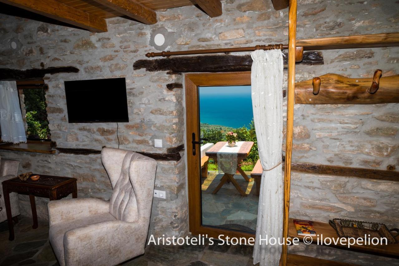 Aristoteli'S Stone House Makrirrákhi Eksteriør billede