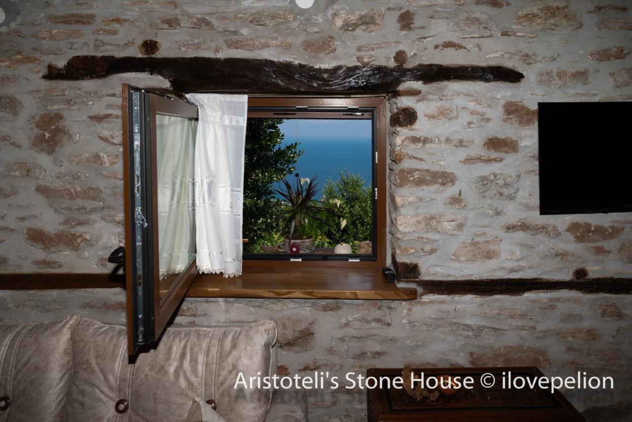 Aristoteli'S Stone House Makrirrákhi Eksteriør billede