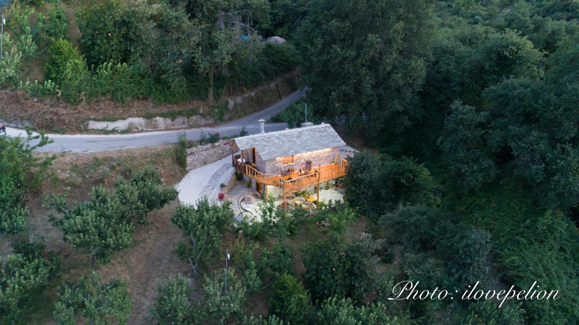 Aristoteli'S Stone House Makrirrákhi Eksteriør billede
